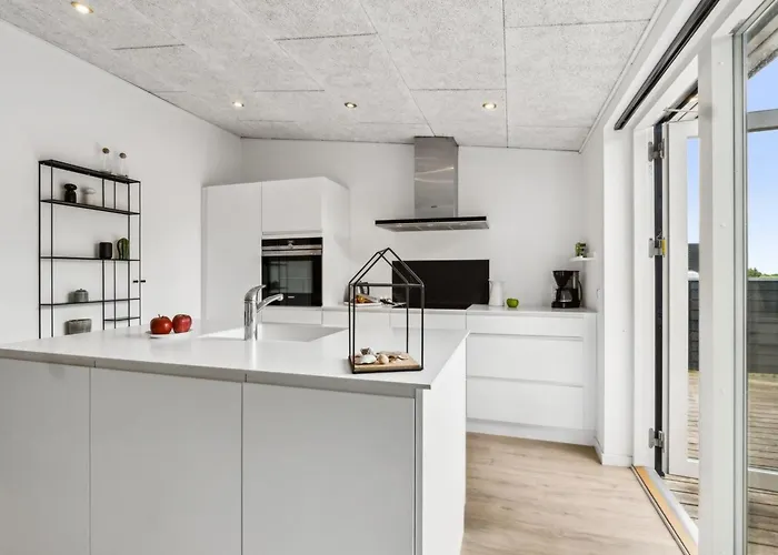 Ingebrit - 1-4km From The Sea By Interhome *